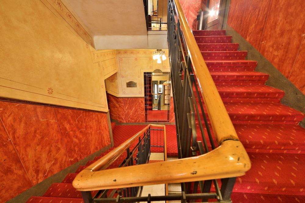 Hotel Meteor Plaza براغ المظهر الخارجي الصورة